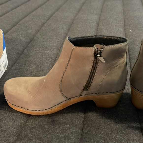 Dansko booty - Picture 4 of 7